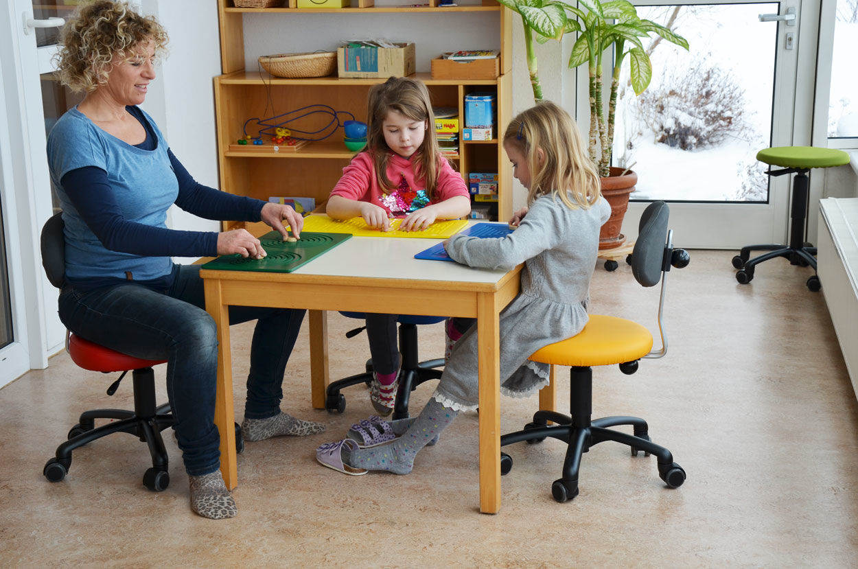 Leitner Twist Kindergarten-Stuhl, blau