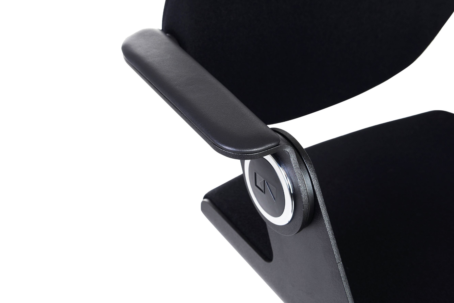 BALACE.CHAIR Steh-Sitz-Stuhl Fußkreuz poliert, Bezug wählbar