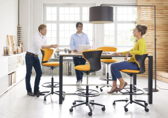 Sedus turn around, High Desk Chair, Bezug und Gestellfarbe konfigurierbar